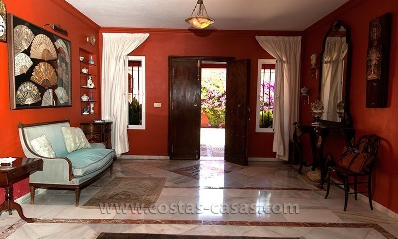 En venta: Villa en primera linea de playa, Marbella Oeste 19