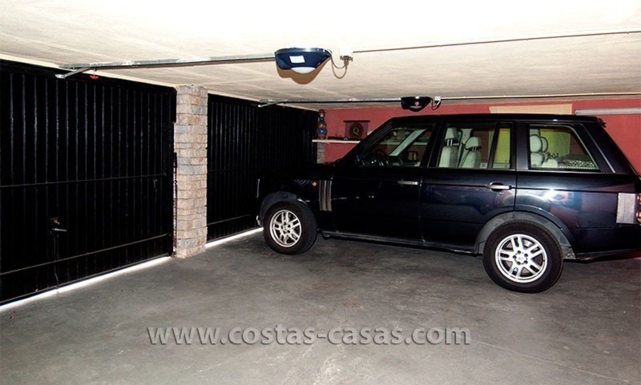 En venta: Villa en primera linea de playa, Marbella Oeste 28