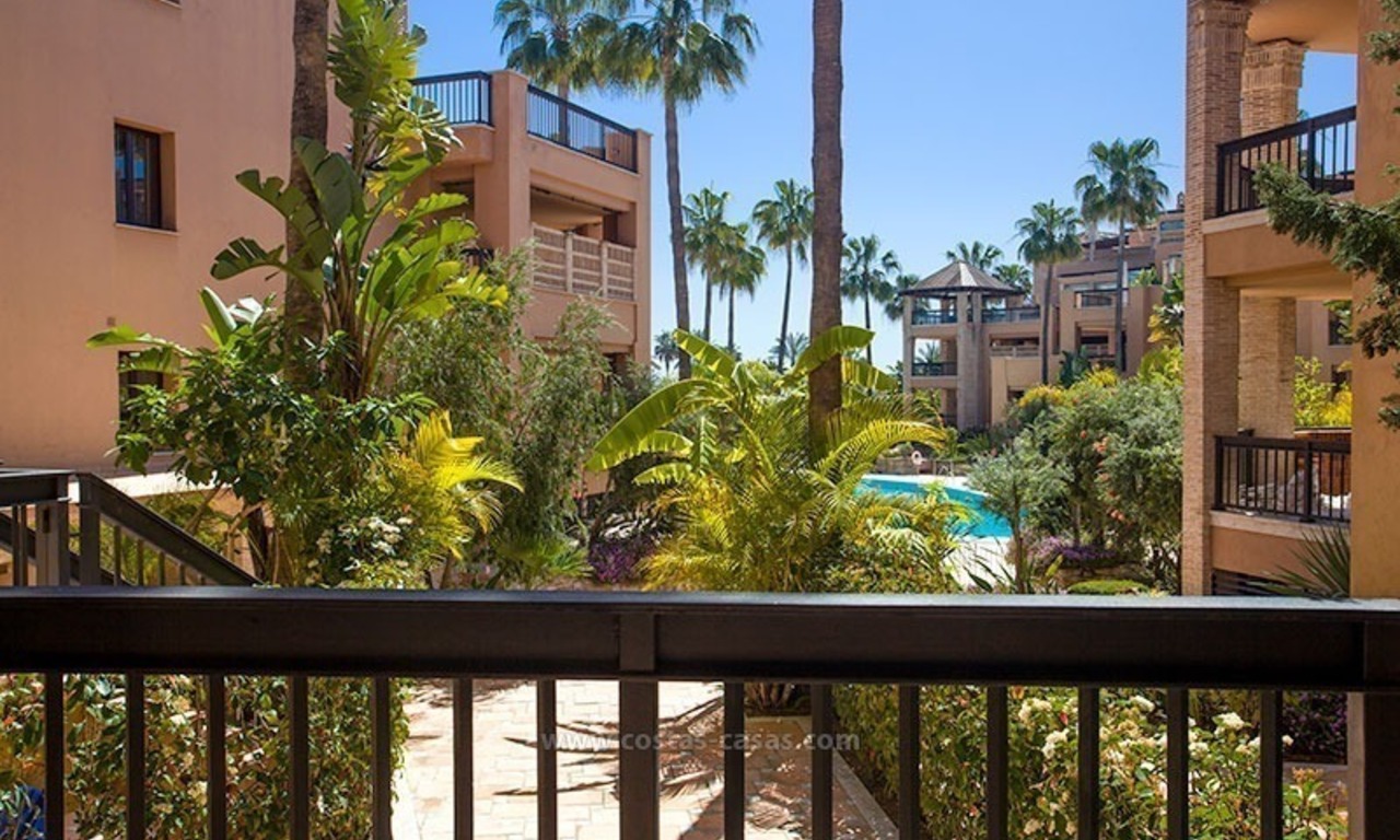 En venta: Apartmentos y aticos de lujo en primera linea de playa en Marbella - San Pedro 1