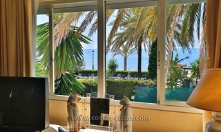 En venta: Apartamento primera linea de playa, San Pedro de Alcántara, Marbella 6
