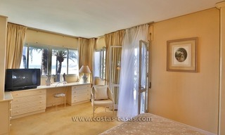 En venta: Apartamento primera linea de playa, San Pedro de Alcántara, Marbella 10
