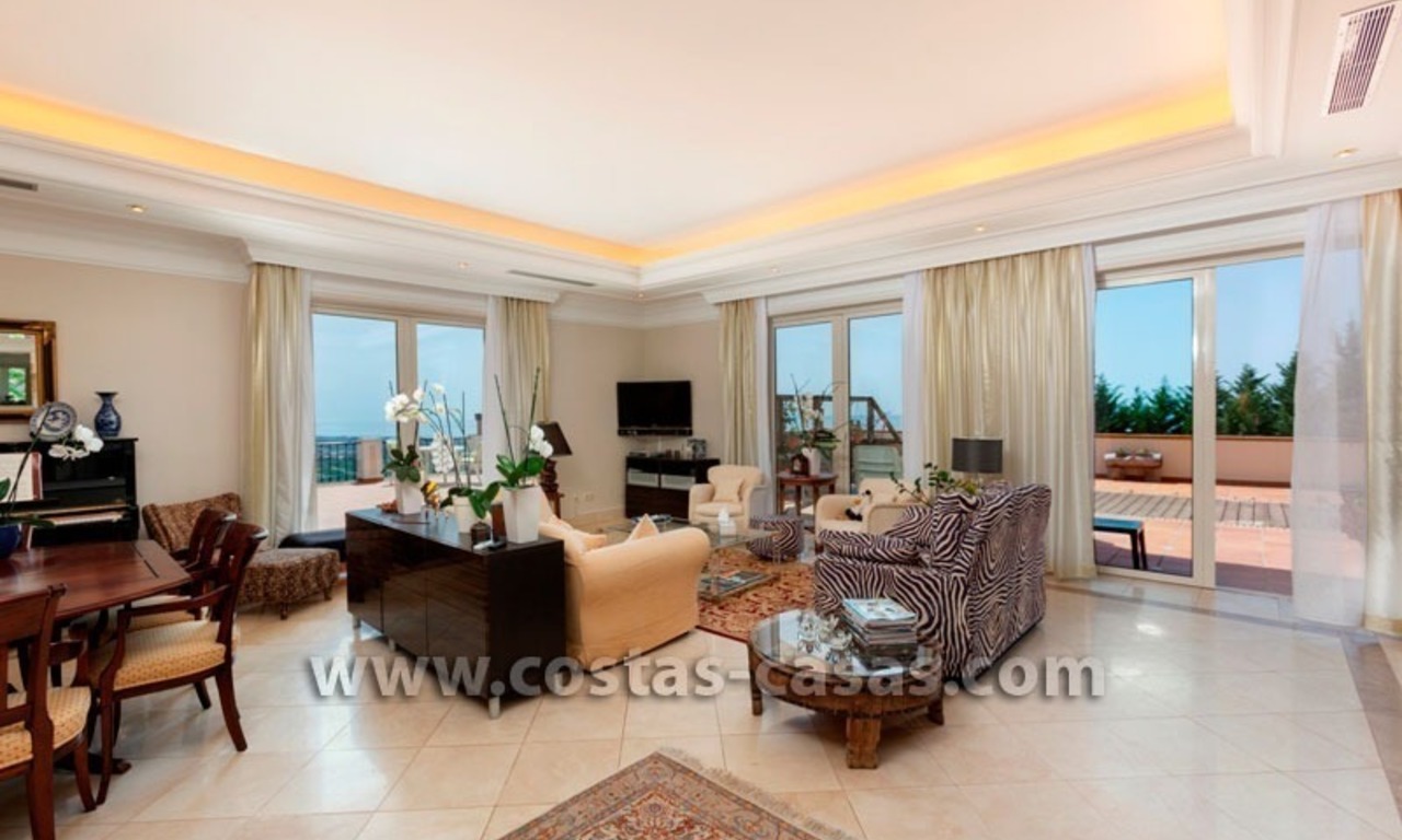 En Venta: Enorme mansion cerca de campos de golf en Benahavís - Marbella 23