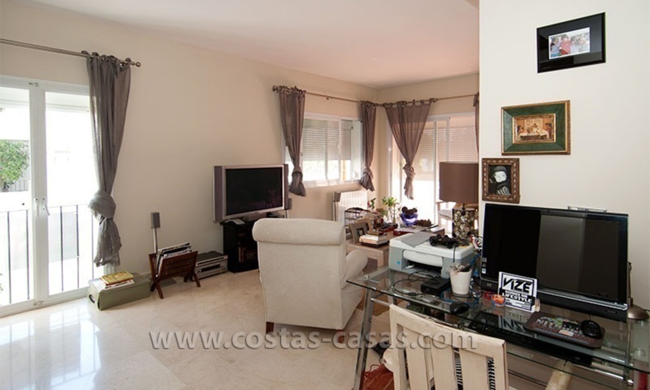 En venta: Apartamento con Encanto, Campo de Golf, La Quinta, Nueva Andalucía - Marbella 2