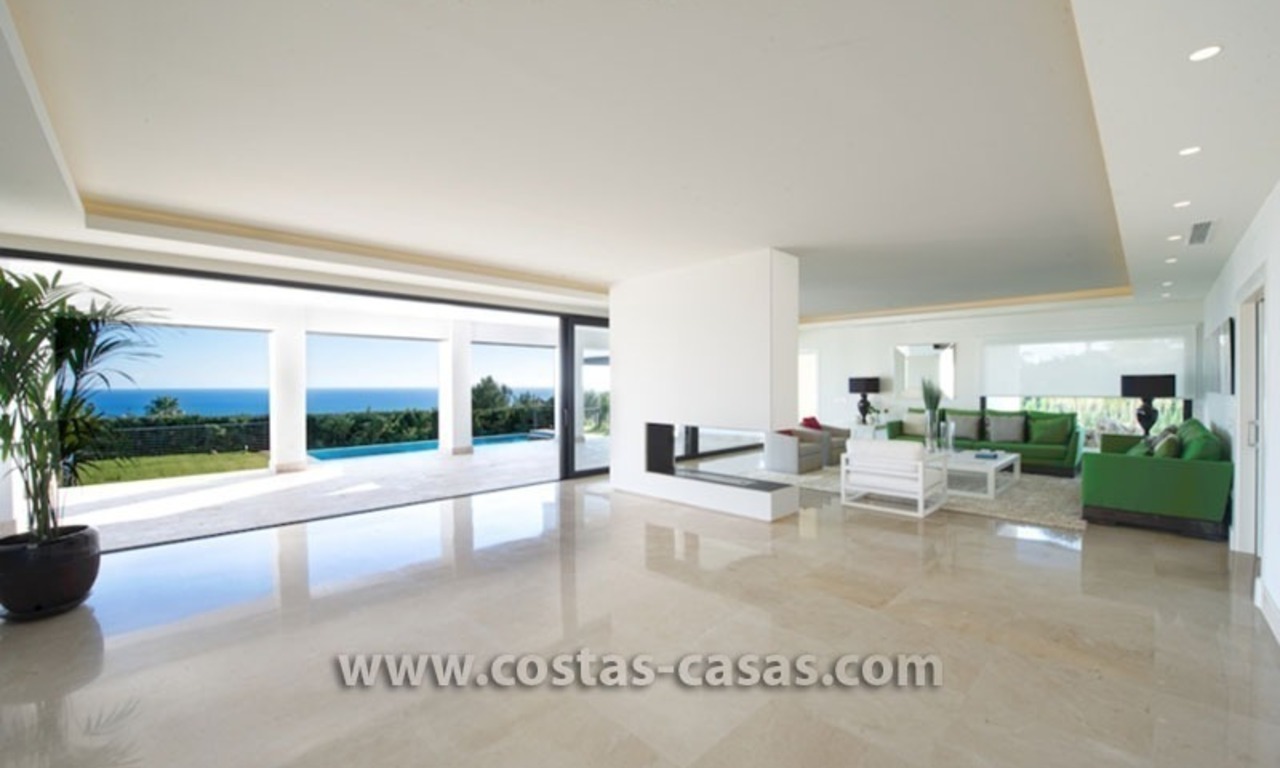 Villa de estilo moderno a la venta en Sierra Blanca - Marbella 2