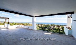 Villa de estilo moderno a la venta en Sierra Blanca - Marbella 4