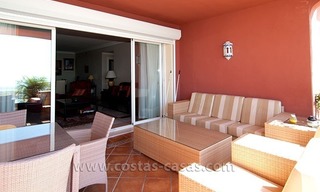 En venta: Amplio apartamento de lujo en Benahavis - Marbella 7