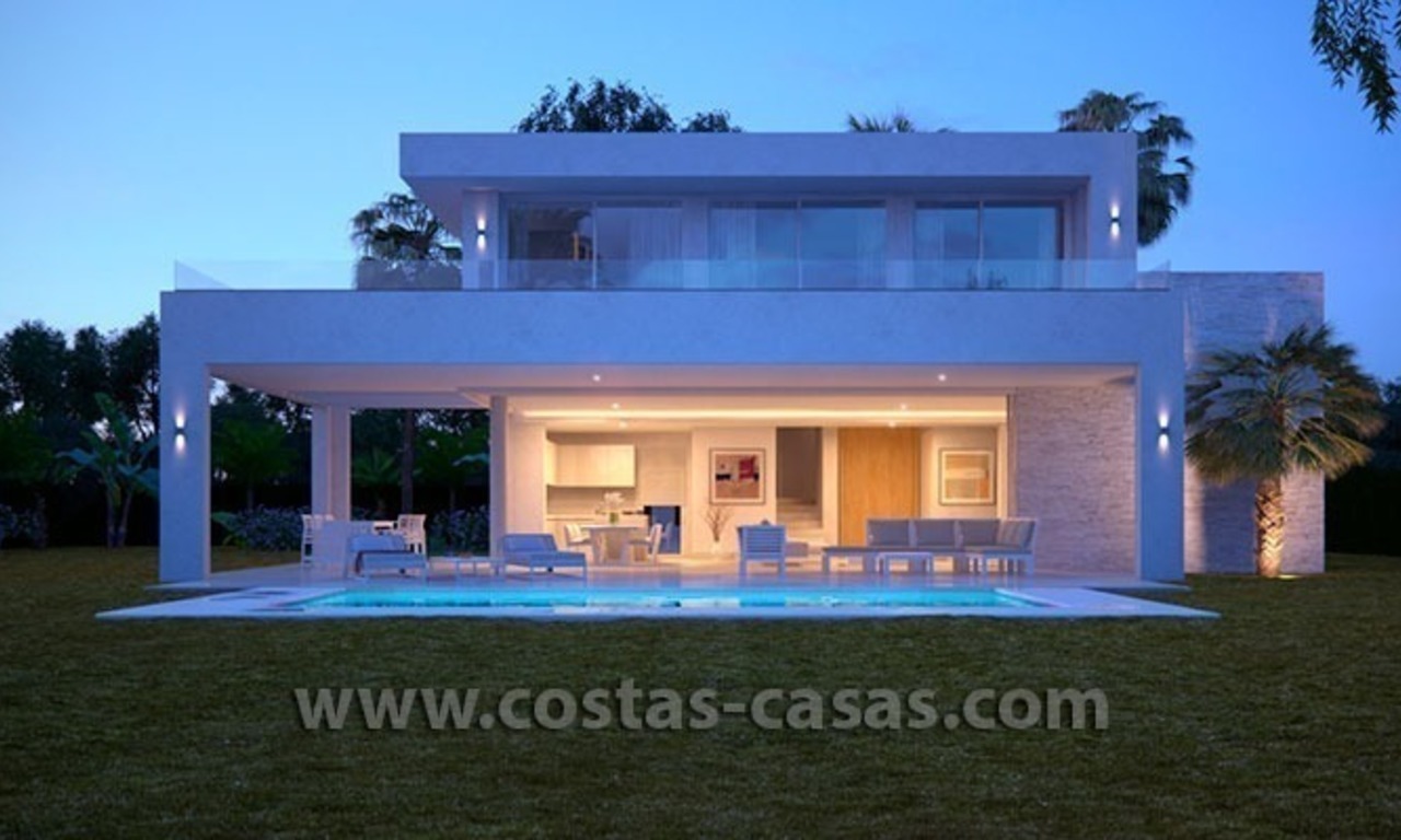 Villa nueva moderna de lujo en venta en el Este de Marbella 0
