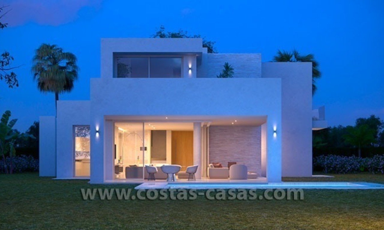 Nueva Villa contemporánea y espaciosa en venta en Marbella Este 0