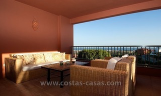 En venta: Apartamento de lujo en el Golf Resort entre Marbella, Benahavís y Estepona 0