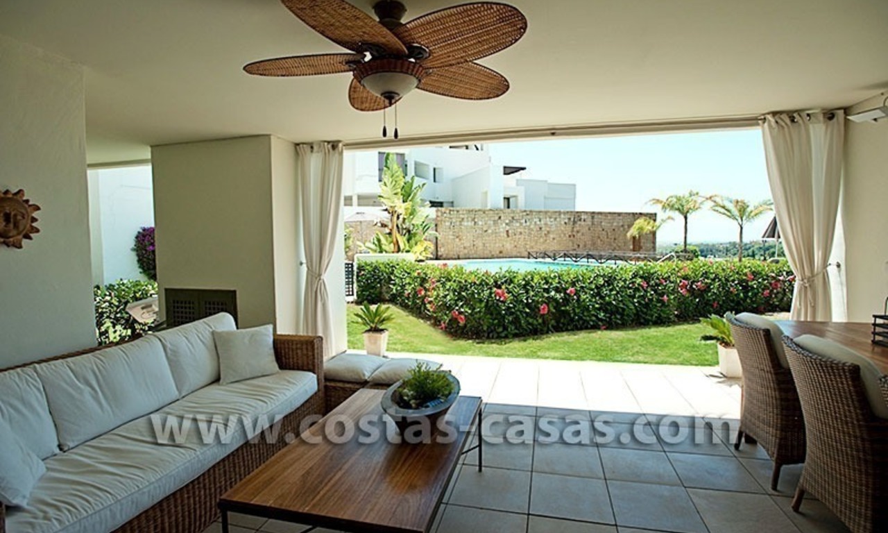 En venta: Apartamento Contemporáneo de Lujo en Primera línea Golf, Benahavis - Marbella - Estepona 6