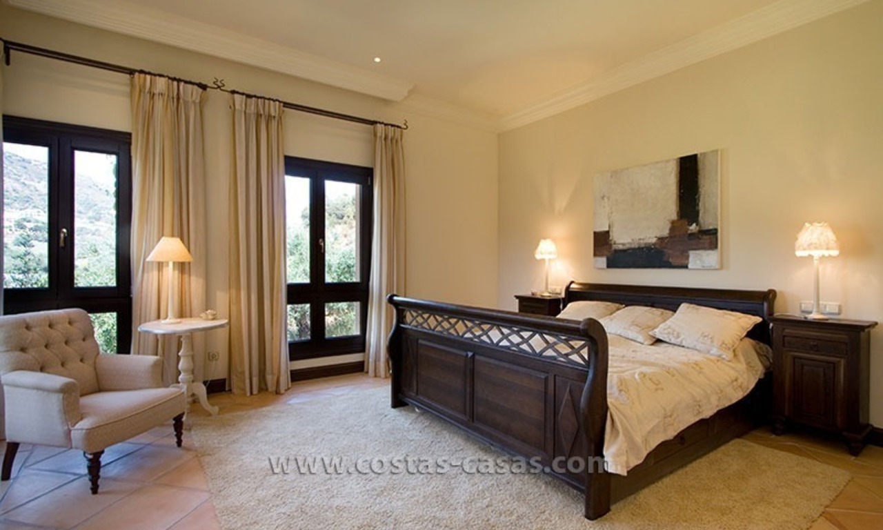 En Venta: Villa de lujo en Complejo de Golf en Marbella - Benahavís 14