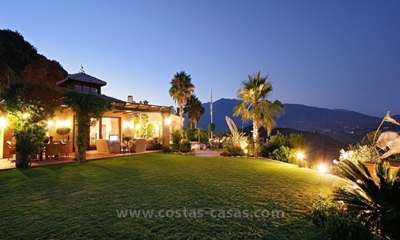En venta: Villa con la ubicación única y enorme parcela en Benahavís - Marbella 3