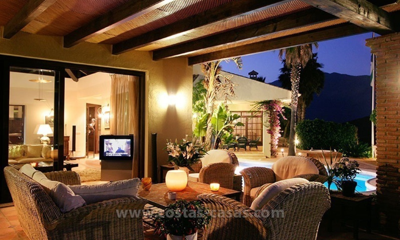 En venta: Villa con la ubicación única y enorme parcela en Benahavís - Marbella 4