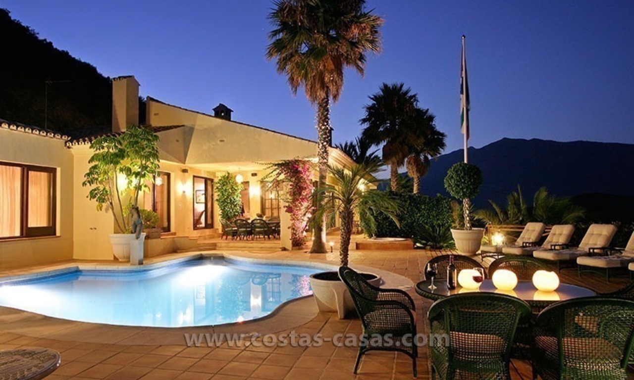 En venta: Villa con la ubicación única y enorme parcela en Benahavís - Marbella 5
