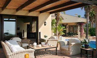 En venta: Villa con la ubicación única y enorme parcela en Benahavís - Marbella 12