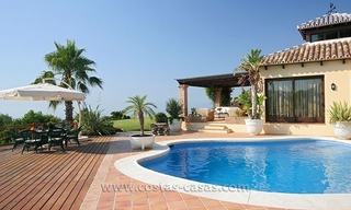 En venta: Villa con la ubicación única y enorme parcela en Benahavís - Marbella 17
