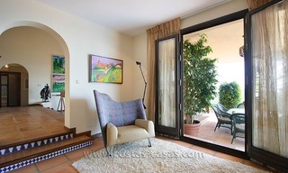 En venta: Villa con la ubicación única y enorme parcela en Benahavís - Marbella 28