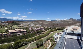 En alquiler para vacaciones: Apartamento a estrenar de lujo en Golf Resort con vistas al mar, entre Marbella y Estepona 1
