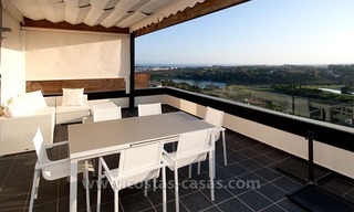 En alquiler para vacaciones: Apartamento a estrenar de lujo en Golf Resort con vistas al mar, entre Marbella y Estepona 6