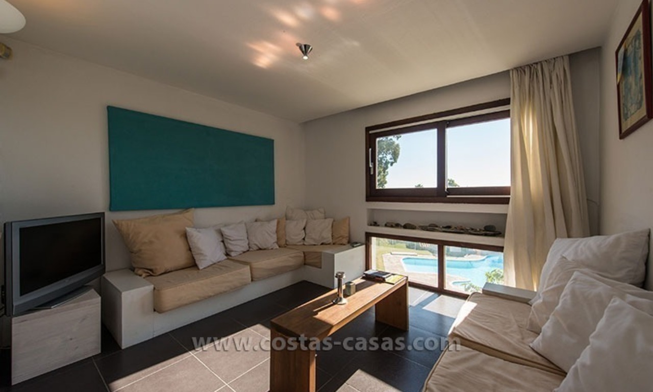 En venta: Duplex apartamento espacioso cerca de la playa en Estepona 5