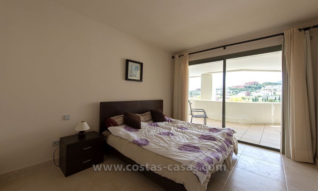 En venta: Apartamento de calidad superior con 2 dormitorios, Golf Resort, Benahavís - Marbella 10