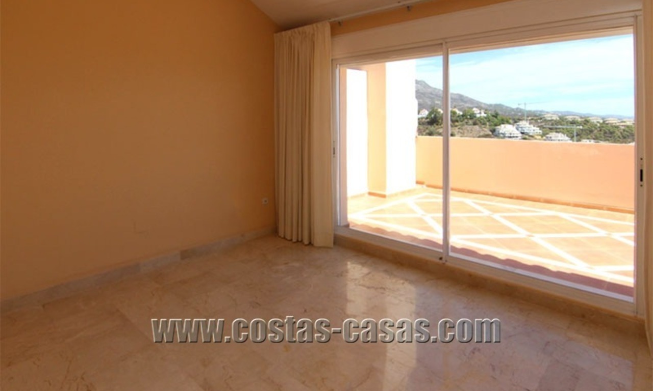 Venta: Gran Ático Duplex en Nueva Andalucía, Valle del Golf de Marbella 14