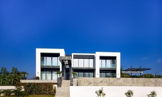 Villa de estilo moderno y contemporáneo en venta en Benahavis - Marbella 1235 