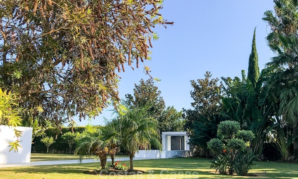 Villa de estilo moderno y contemporáneo en venta en Benahavis - Marbella 1238