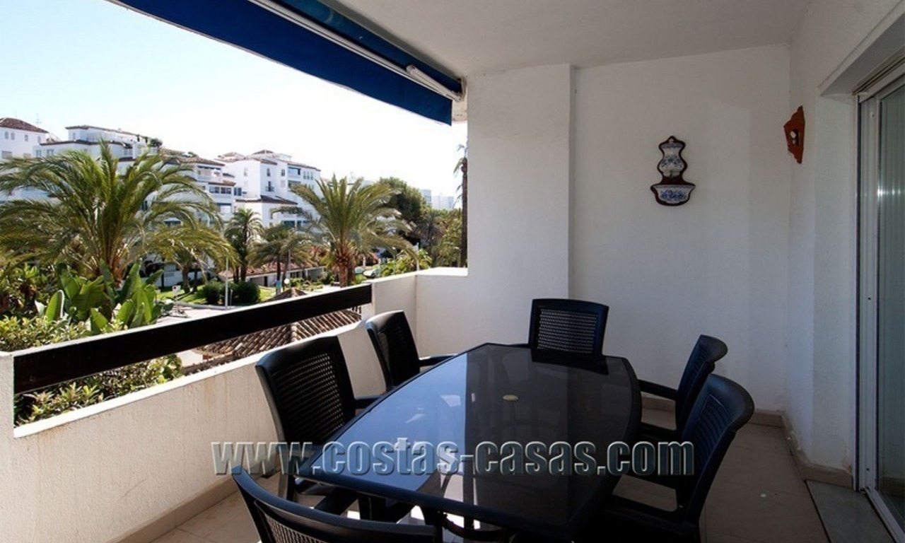 Venta: Segunda línea de playa Apartamento en Puerto Banús - Marbella 0