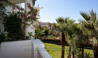 En venta: Acogedor Apartamento, primera linea de playa en el corazón de Puerto Banús - Marbella 0