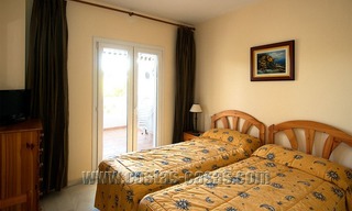 En venta: Acogedor Apartamento, primera linea de playa en el corazón de Puerto Banús - Marbella 6