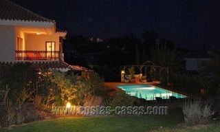 En venta: Villa de lujo bien ubicada Marbella Este 21