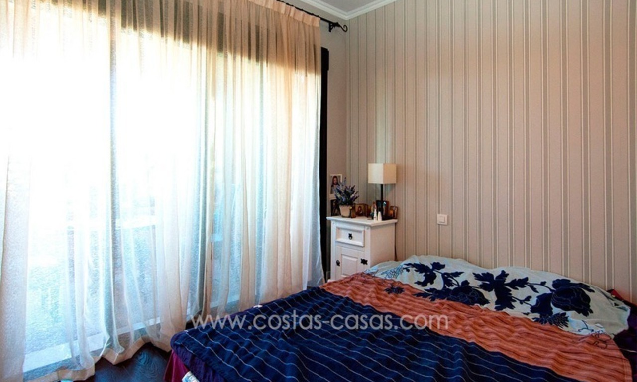Apartamento en estilo Andaluz de golf de lujo en venta, Estepona - Marbella Oeste 8