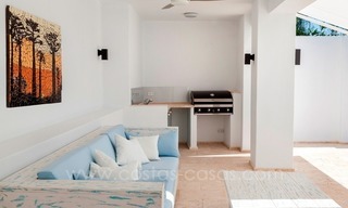 En venta: Villa moderna y grande en el campo de Golf en Nueva Andalucía - Marbella 16