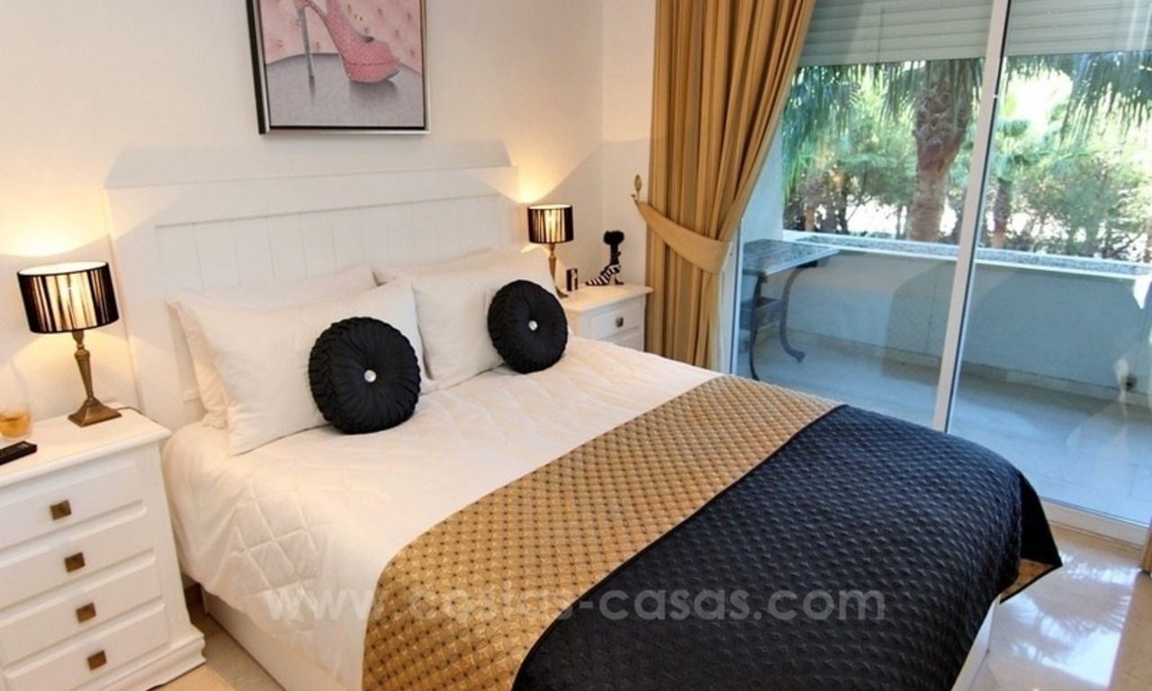 Apartamento en venta frente al mar, complejo de apartamentos en primera línea de playa, Nueva Milla de Oro, Marbella - Estepona 6
