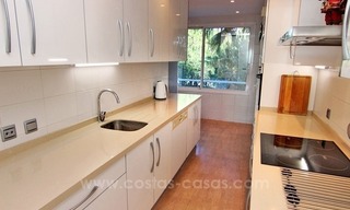 Apartamento en venta frente al mar, complejo de apartamentos en primera línea de playa, Nueva Milla de Oro, Marbella - Estepona 5