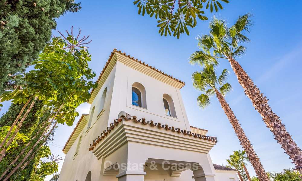 Ganga! Hermosa villa en primera línea de golf en venta en San Pedro, Marbella 18084