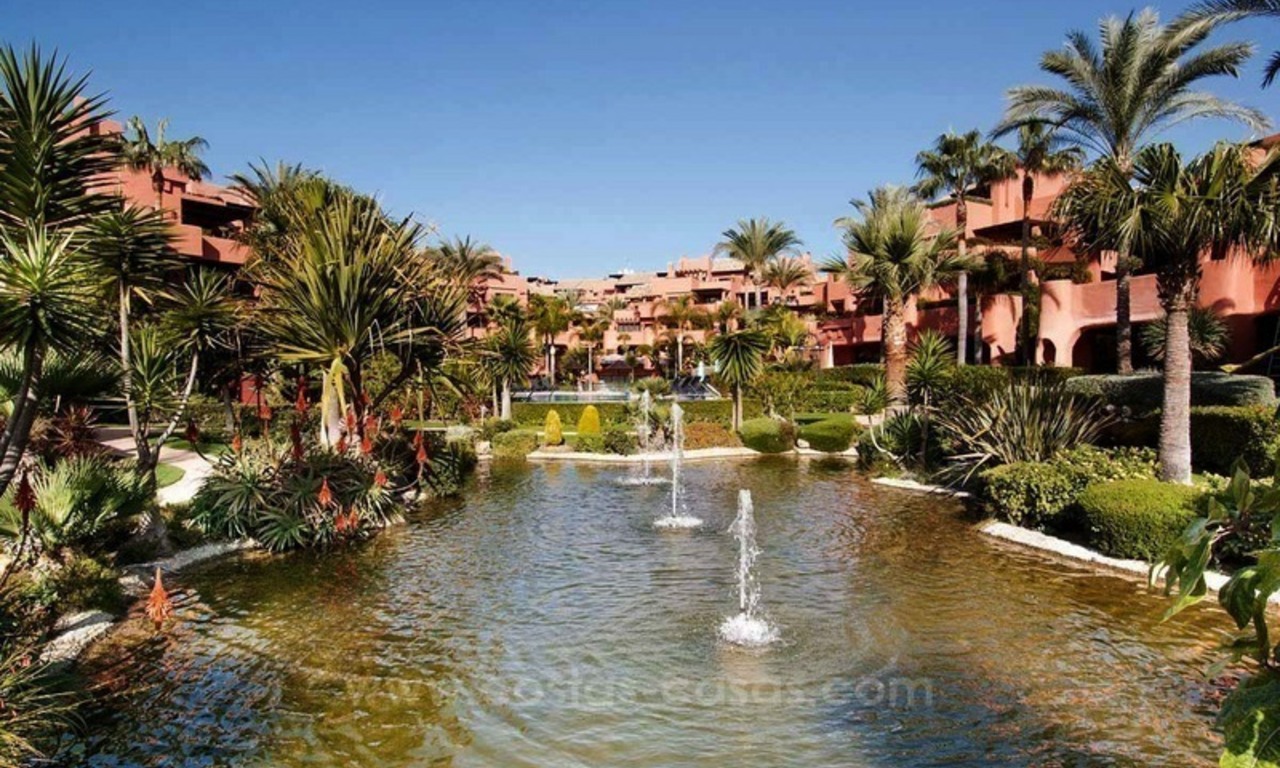 Ático de lujo en venta, complejo frente al mar, Nueva Milla de Oro, Marbella - Estepona 20