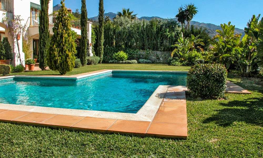 Villa excepcional con vistas al mar a la venta en Sierra Blanca, Milla de Oro, Marbella 23074