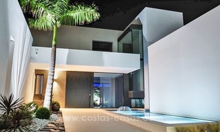 Nueva Villa moderna en venta en la Milla de Oro en Marbella 3