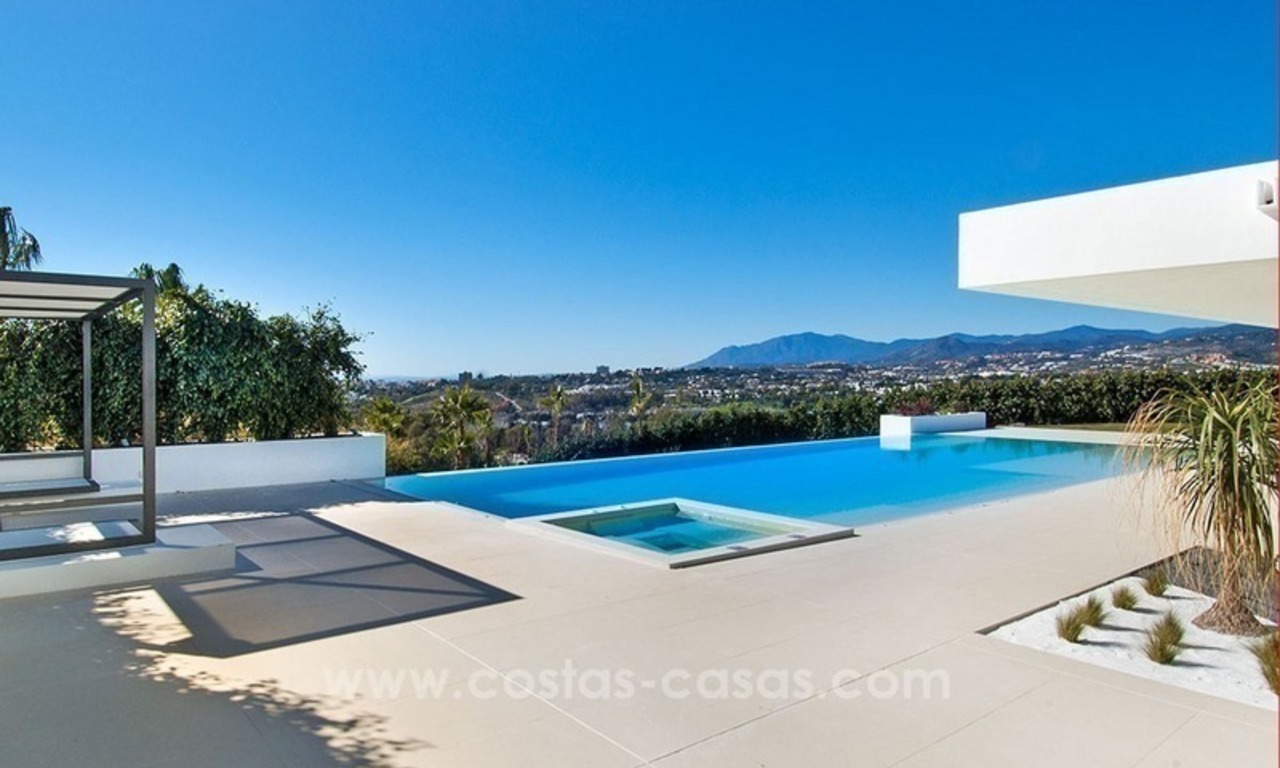 Nueva Villa moderna en venta en la Milla de Oro de Marbella 1