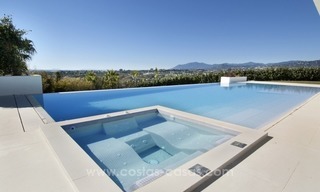 Nueva Villa moderna en venta en la Milla de Oro de Marbella 3