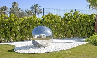 Nueva Villa moderna en venta en la Milla de Oro de Marbella 25