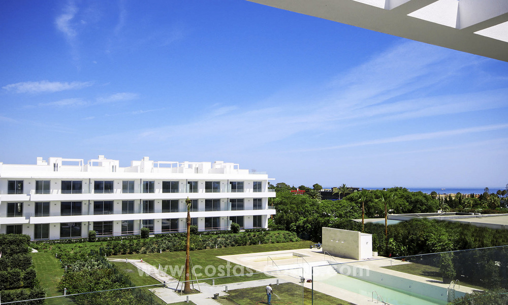 Complejo de apartamentos de estilo contemporáneo en venta en la Nueva Milla de Oro, entre Marbella y Estepona 21252