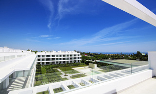 Complejo de apartamentos de estilo contemporáneo en venta en la Nueva Milla de Oro, entre Marbella y Estepona 21253 