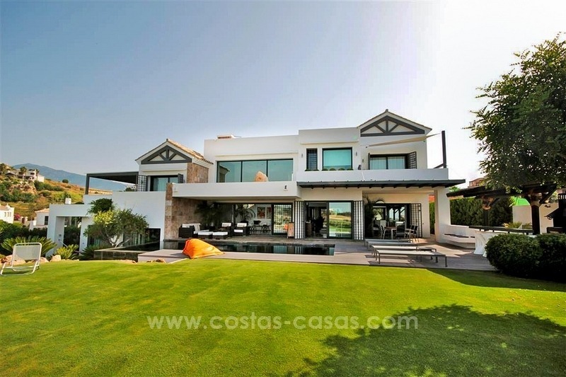 A la venta: Villa de diseño de calidad de primera clase en Benahavis - Marbella