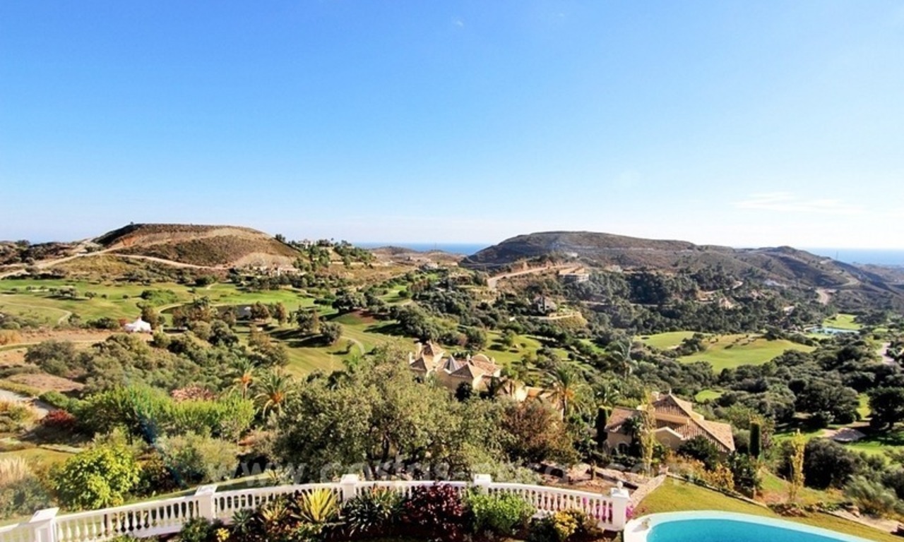 Belle villa de style classique à vendre dans le Complexe Marbella Club Golf 4