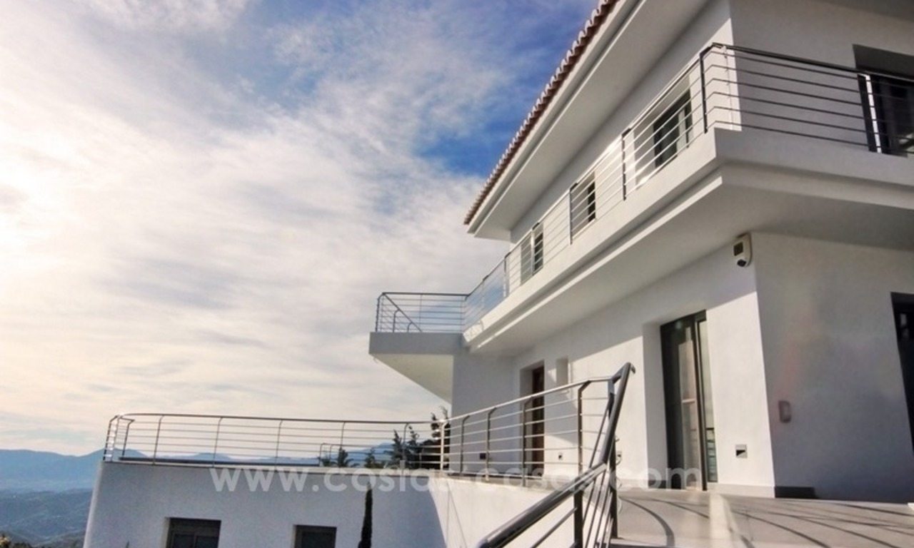 Villa contemporánea nueva y muy bonita en venta en Mijas 7