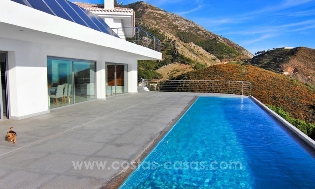 Villa contemporánea nueva y muy bonita en venta en Mijas 6