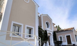 Villa de lujo totalmente renovada en venta en Estepona 8